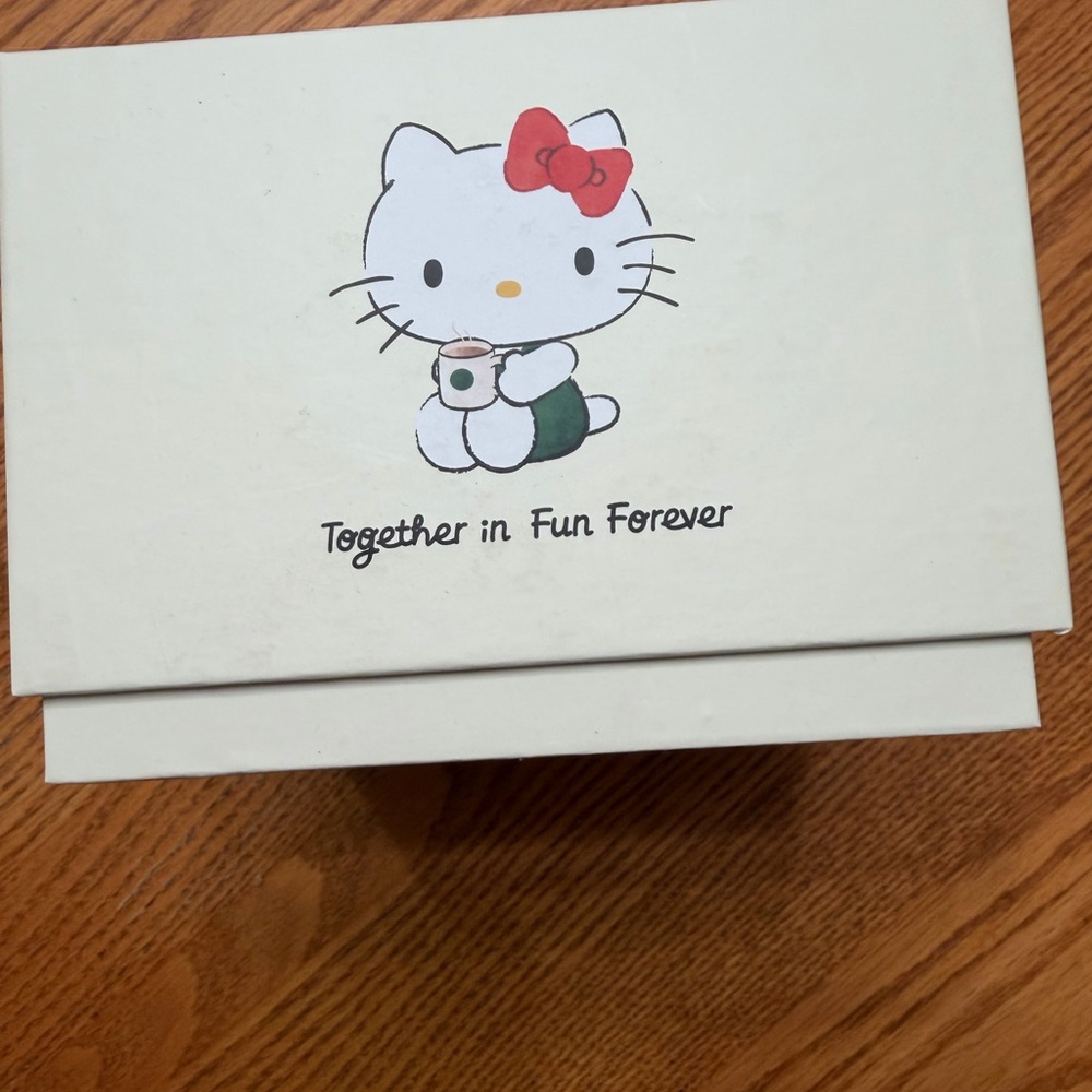 New Starbucks × Hello Kitty Ceramic Mug from the "Together in Fun Forever" 16oz - Picture 4 of 4